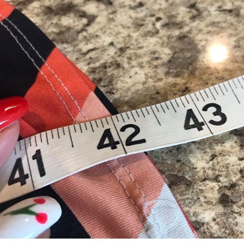 Pink and Black Sleeveless Sheath Mini Dress - Picture 9 of 9